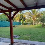 Sainte-Anne, Location T2 Sun Hollidays