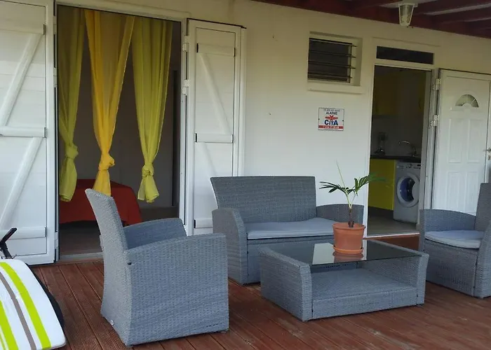 Sainte-Anne, Location T2 Sun Hollidays